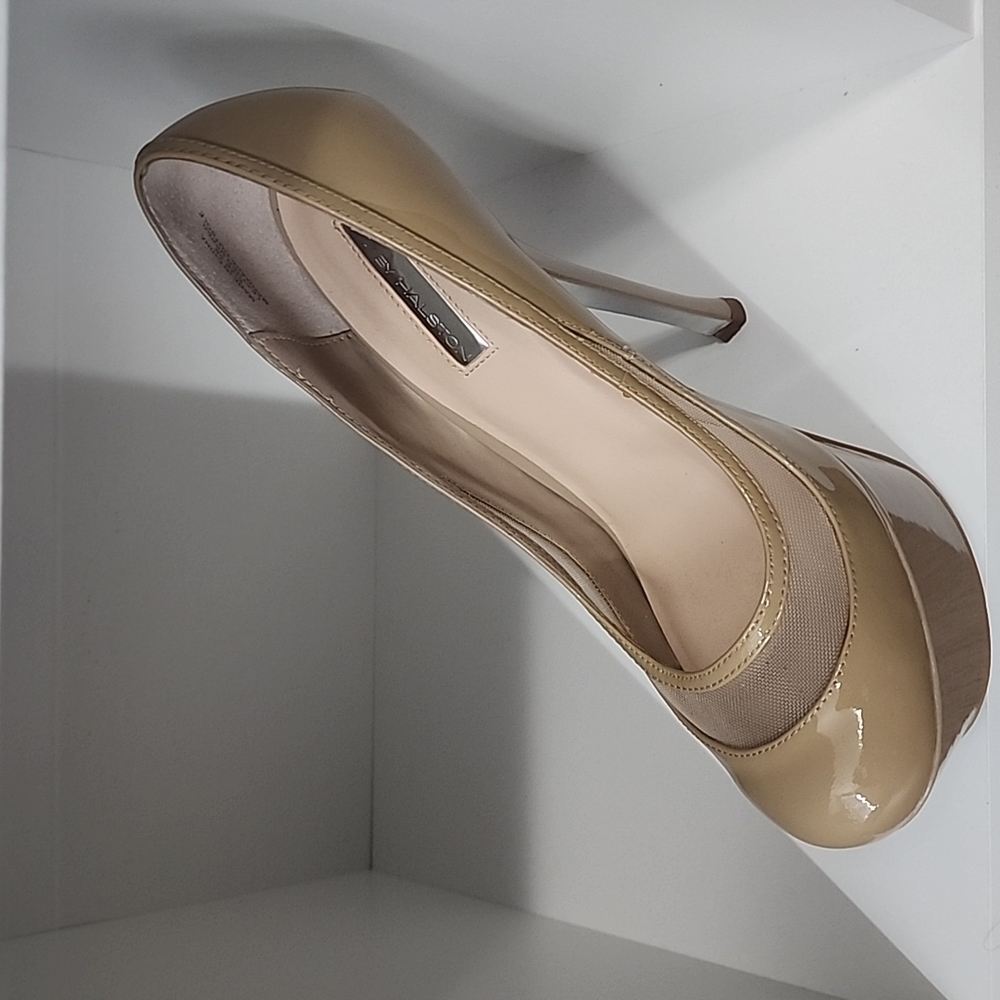 Taupe Patton Leather Pump
